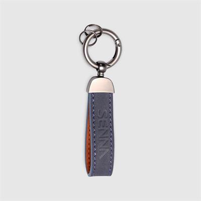 SENNA LEATHER AND METAL KEYCHAIN